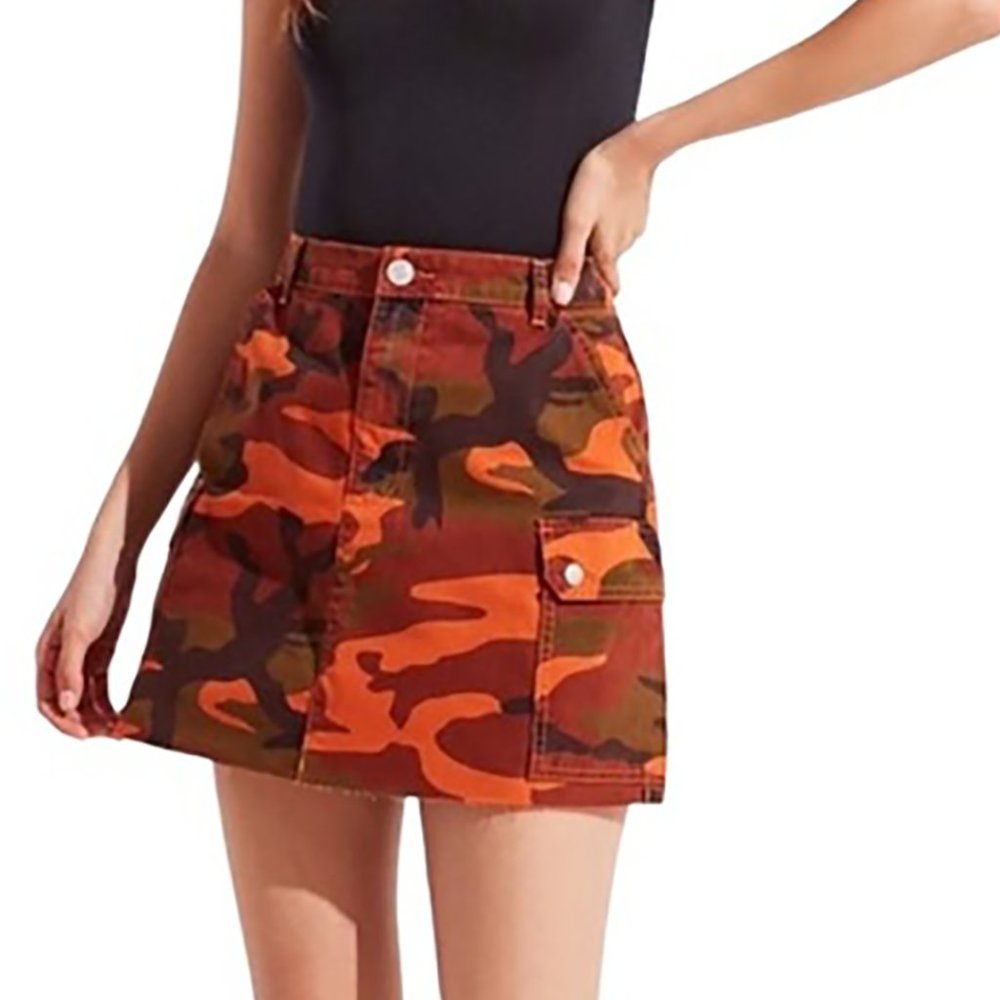 BDG Orange Camo Cargo Mini Skirt - XS